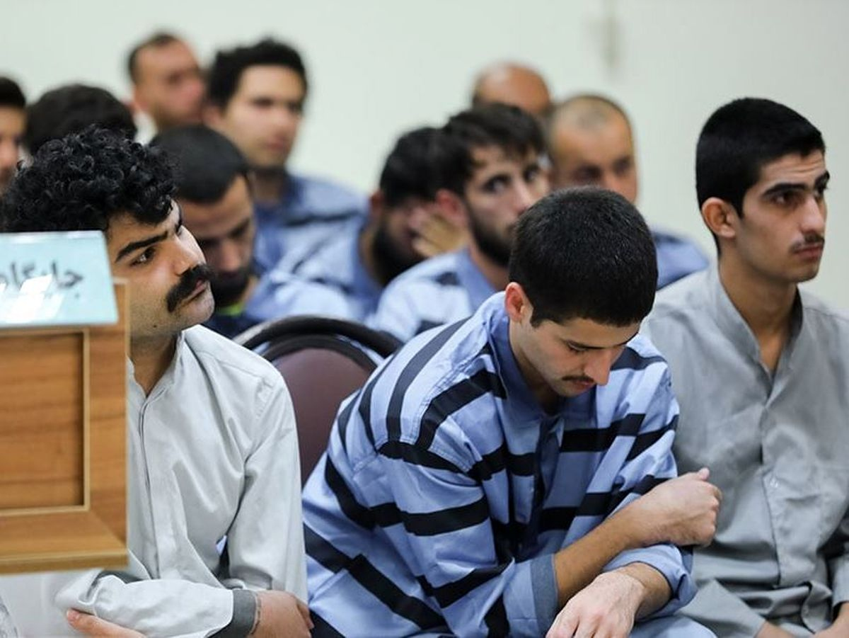 پرواز ناتمام خانواده علی دایی/ تایید حکم اعدام قبادلو/ پذیرش فرجام خواهی سامان صیدی