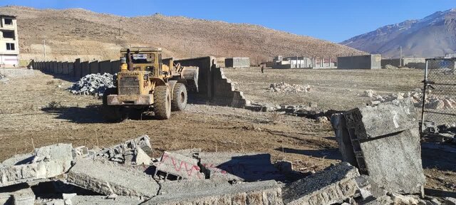 تخریب ۱۰ مورد ساخت‌وساز غیرمجاز در شهرستان کوهرنگ