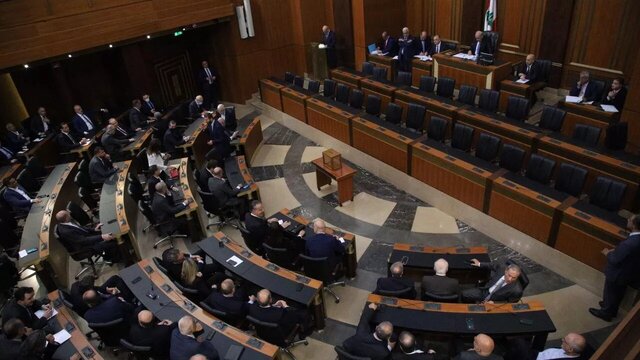 تحرکات سیاسی جدید در لبنان برای انتخاب رئیس جمهور تحرکات سیاسی جدید در لبنان برای انتخاب رئیس جمهور