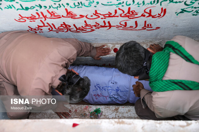 کشف پیکر 5 شهید دوران دفاع مقدس در فکه کشف پیکر 5 شهید دوران دفاع مقدس در فکه