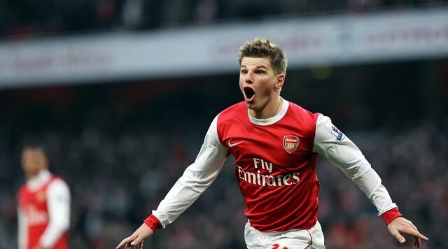 سرمربی سابق ایران در بین ۱۸ فوتبالیست بزرگی که سیاستمدار شدند