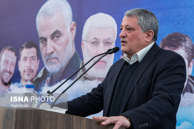 عکس آرشیوی است نگرش حاج قاسم جذب حداکثری و دفع حداقلی بود/ امروز نیازمند ترمیم شکافهای اجتماعی و سیاسی هستیم