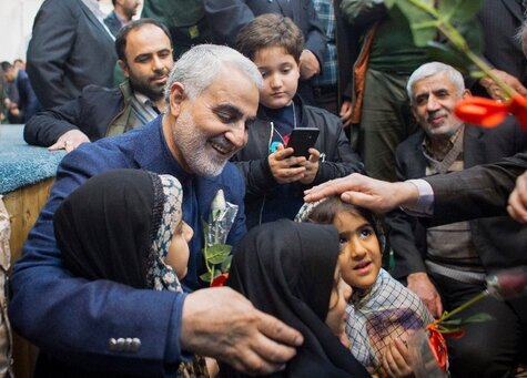 حاتمی: شهید سلیمانی در دوران حیاتش به «اسطوره» تبدیل شد