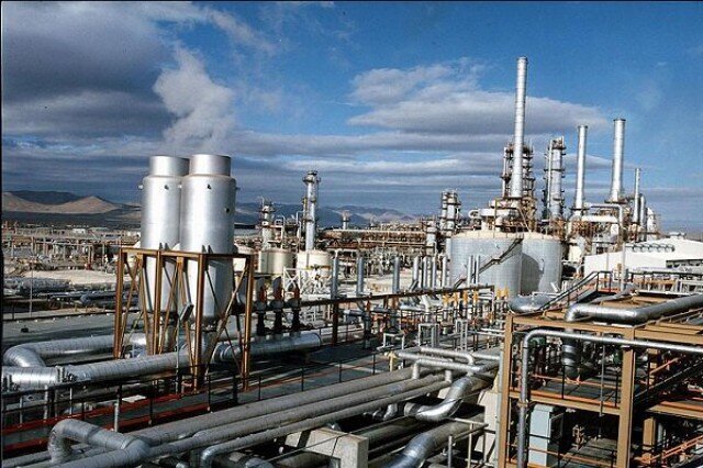 ردپای دانش بنیانها در توسعه صنعت پتروشیمی ردپای دانش بنیانها در توسعه صنعت پتروشیمی