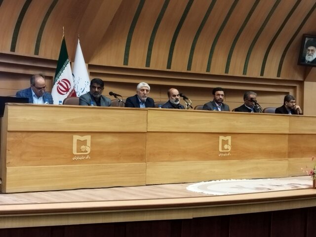 در کار با کسی رو دربایستی نداریم