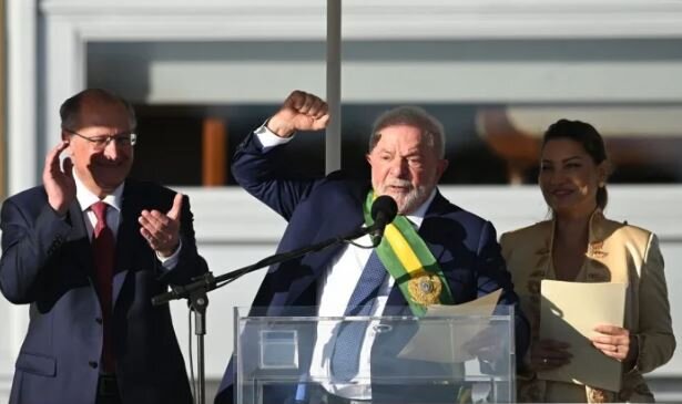 لولا داسیلوا: برزیل «ویران» را نجات خواهیم داد لولا داسیلوا: برزیل «ویران» را نجات خواهیم داد
