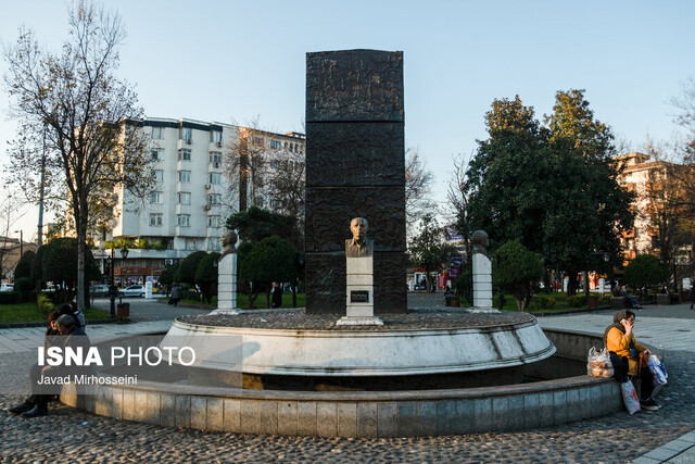 تندیس‌های مفاخر گیلان در رشت