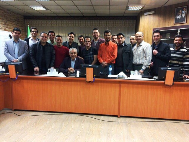 این گزارشگر فوتبال ۴۰ سال تجربه دارد