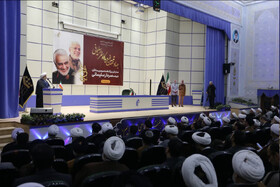 با اخراج نظام سلطه از منطقه، انتقام خون سردار سلیمانی را می‌گیریم