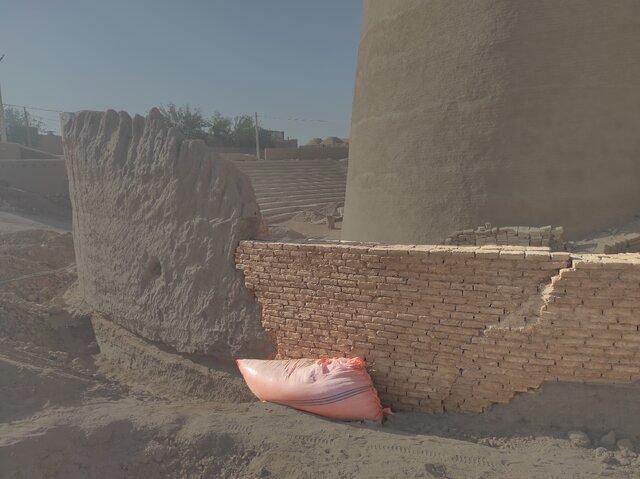 شاهدیه را آب ببره، متولیان را خواب ...