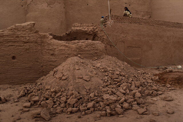 شاهدیه را آب ببره، متولیان را خواب ...