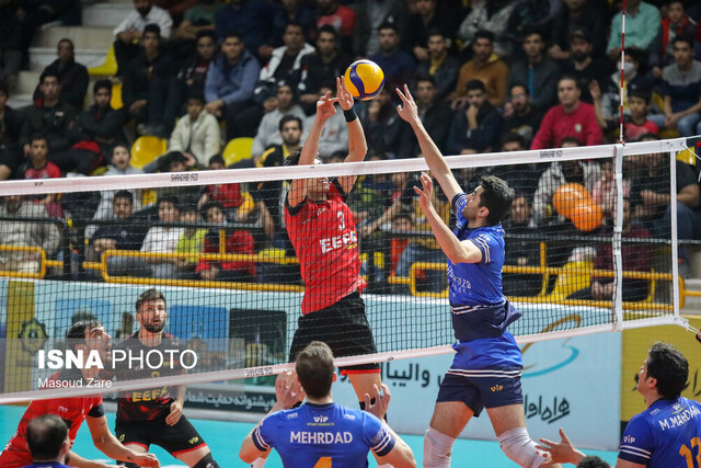 هفته پانزدهم لیگ برتر والیبال؛ دیدار تیم‌های شهداب یزد و ایفاسرام اردکان
