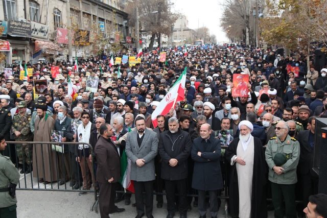 اجتماع بزرگ "سلیمانی‌ها" در کرمانشاه برگزار شد