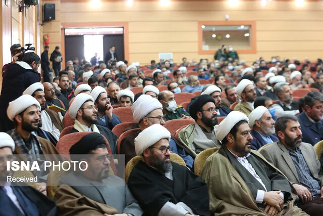 فرمایشات مقام معظم رهبری درباره حجاب نصبالعین است