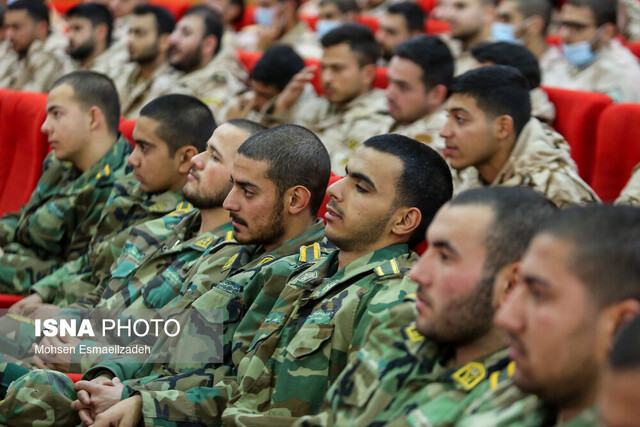 آیا حقوق سربازان در سال ۱۴۰۲ بیشتر میشود؟ / درخواست سازمان وظیفه عمومی از دولت و مجلس آیا حقوق سربازان در سال ۱۴۰۲ بیشتر میشود؟ / درخواست سازمان وظیفه عمومی از دولت و مجلس