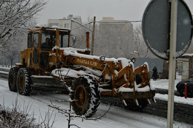 رخت سفید بر تن تبریز