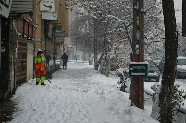 رخت سفید بر تن تبریز