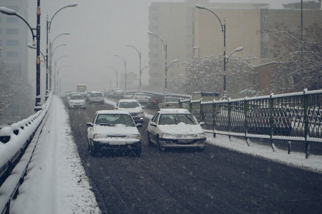 رخت سفید بر تن تبریز