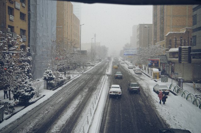 رخت سفید بر تن تبریز