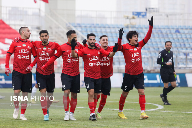 تصاویر برتر هفته پانزدهم لیگ برتر؛ زبان سرخ!