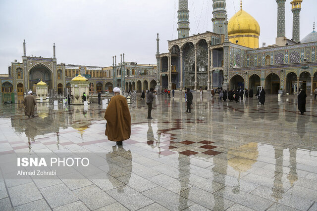 قم بارانی می‌شود