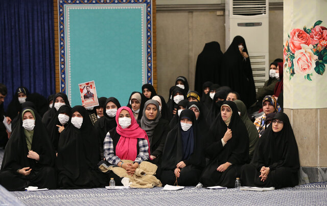 تکثر زنان را به رسمیت نمیشناسیم/ حتی منویات رهبری در حوزه زنان مورد غفلت واقع میشود