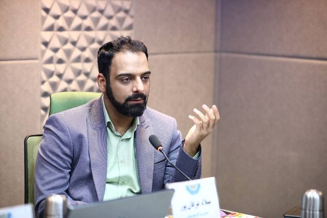 آنها که هنرمند را وادار به سکوت میکنند قطعا از جنس هنر نیستند