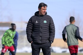 رحمتی: بازیکنانم برای غرور یک قوم می‌جنگند