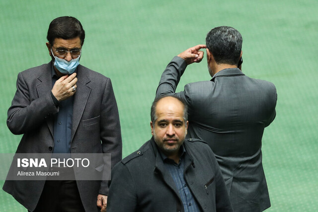 حضور وزیر کار و علوم و بررسی چالش صندوقهای بازنشستگی در مجلس