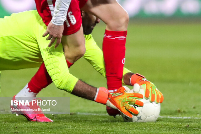 تساوی بدون گل پرسپولیس و ذوبآهن در نیمه اول تساوی بدون گل پرسپولیس و ذوبآهن در نیمه اول