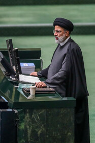 حضور رییس جمهور در مجلس برای تقدیم لایحه بودجه ۱۴۰۲