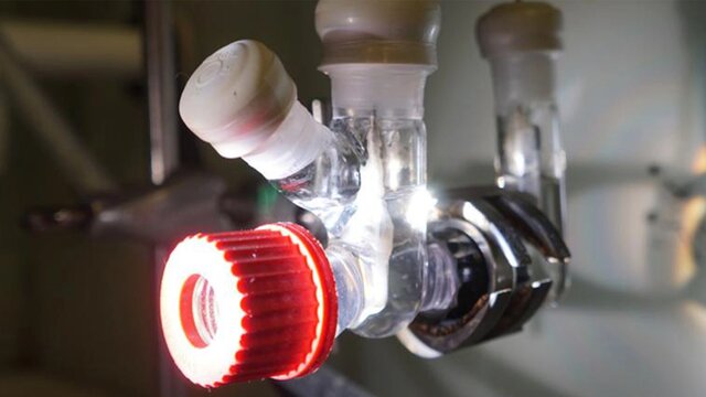 تبدیل گازهای گلخانهای و پلاستیک به سوخت پایدار