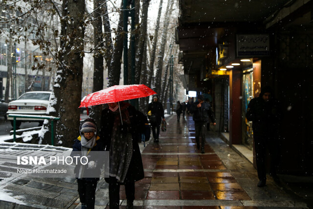 کیفیت هوای برفی تهران در ۱۳ ایستگاه‌ در شرایط «آلوده »
