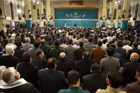 دیدار جمعی از ذاکران و ستایشگران اهل‌بیت (ع) با مقام معظم رهبری