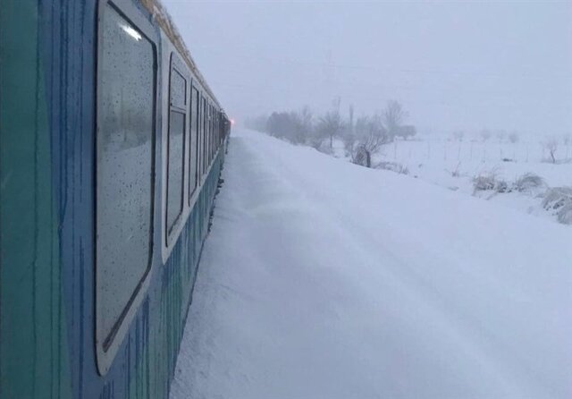 حذف تعدادی از قطارهای تهران-مشهد به دلیل سرمای هوا