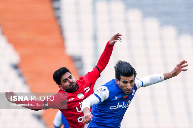 عکس آرشیوی است/ جام حذفی فوتبال؛ استقلال - تراکتور پخش زنده فوتبال استقلال ـ تراکتور از شبکه سه