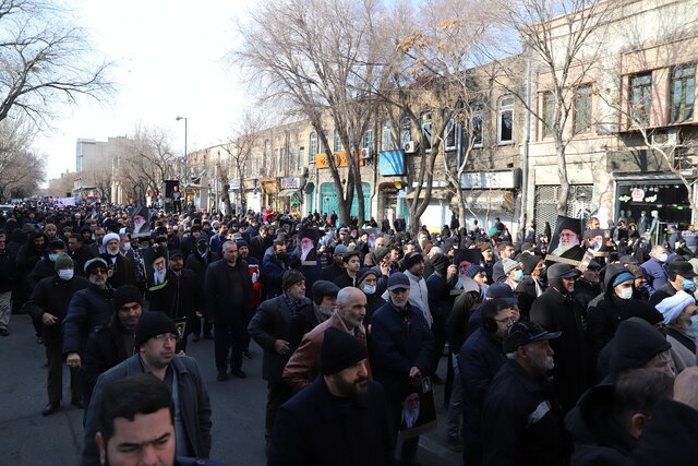 راهپیمایی مردم تبریز در اعتراض به توهین نشریه فرانسوی