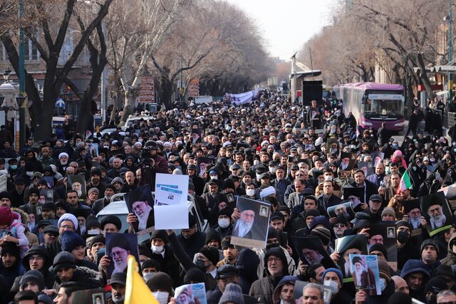 راهپیمایی مردم تبریز در اعتراض به توهین نشریه فرانسوی