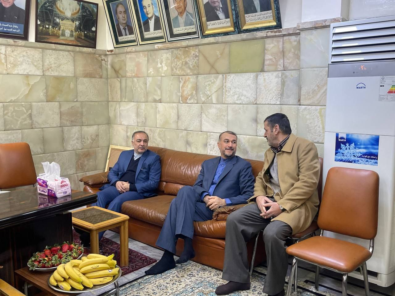 امیرعبداللهیان به زیارت حرم حضرت رقیه (س) رفت