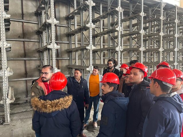 بازدید دانشجویی از کارخانه تولید بتن و قطعات پیشساخته