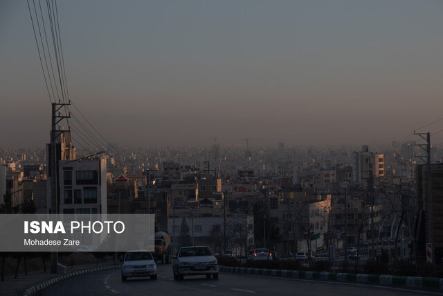 ماندگاری هوای نسبتاً گرم و گردوغبار در خراسان‌رضوی