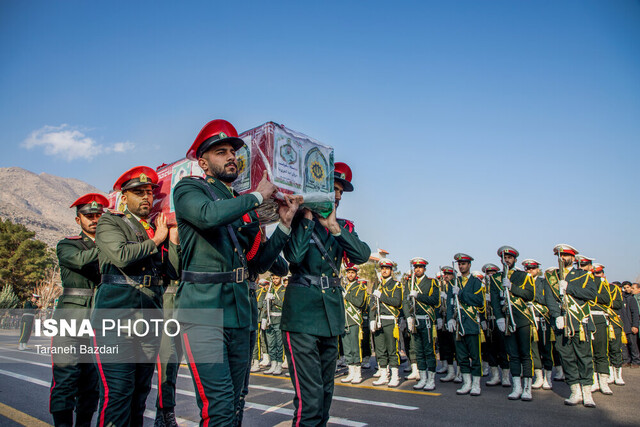 تشییع و خاکسپاری شهید مدافع وطن احمد کشوری‌نیا