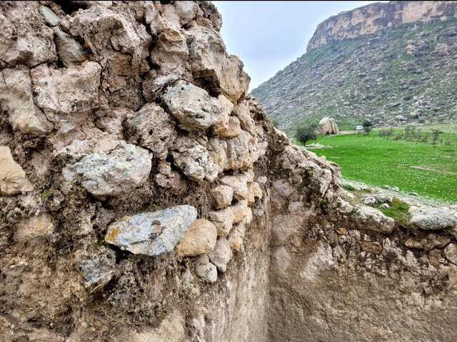 ماجرای کشف دو سکه خاتون ایرانی در پشت سد «چم‌شیر»
