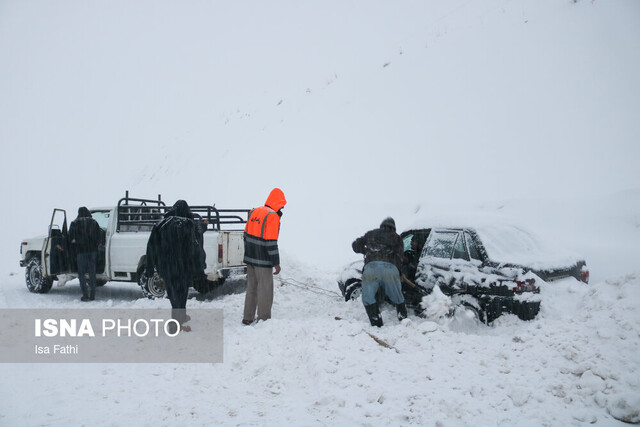 عکس تزئینی است نیروهای امدادی در جادهها حضور دارند/به هشدارها توجه کنید