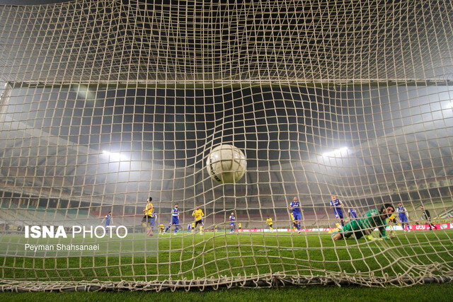 ورزشگاههای بتنی، بازیهای سرد! ورزشگاههای بتنی، بازیهای سرد!