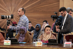 نشست مقامات عالی رتبه شرکت کننده در کنگره بانوان تاثیرگذار با رئیس جمهور