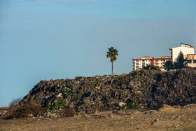 در اوایل سال ١۴٠١دستور آزادسازی سواحل به فاصله ۶٠ متر از دریا، به سازمانها، ادارات و مالکان شخصی ویلاهای ساحلی ابلاغ و تا حدودی انجام شد. اما برای دپوی زباله محمودآباد با فاصله ٢٠ متری از ساحل دریای خزر اقدام مناسبی صورت نگرفت.