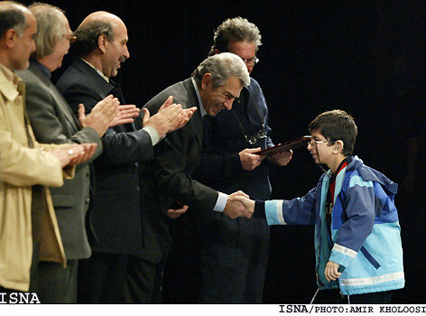 سیمرغی که برای خسرو شکیبایی پر کشید