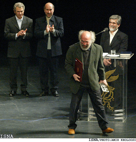 سیمرغی که برای خسرو شکیبایی پر کشید