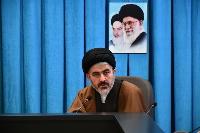 ملت ایران ۴۳ سال مقابل فتنه دشمنان ایستاده است
